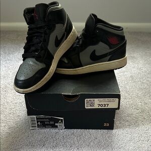 Air Jordan 1 Mid - Black and Gray Sneakers